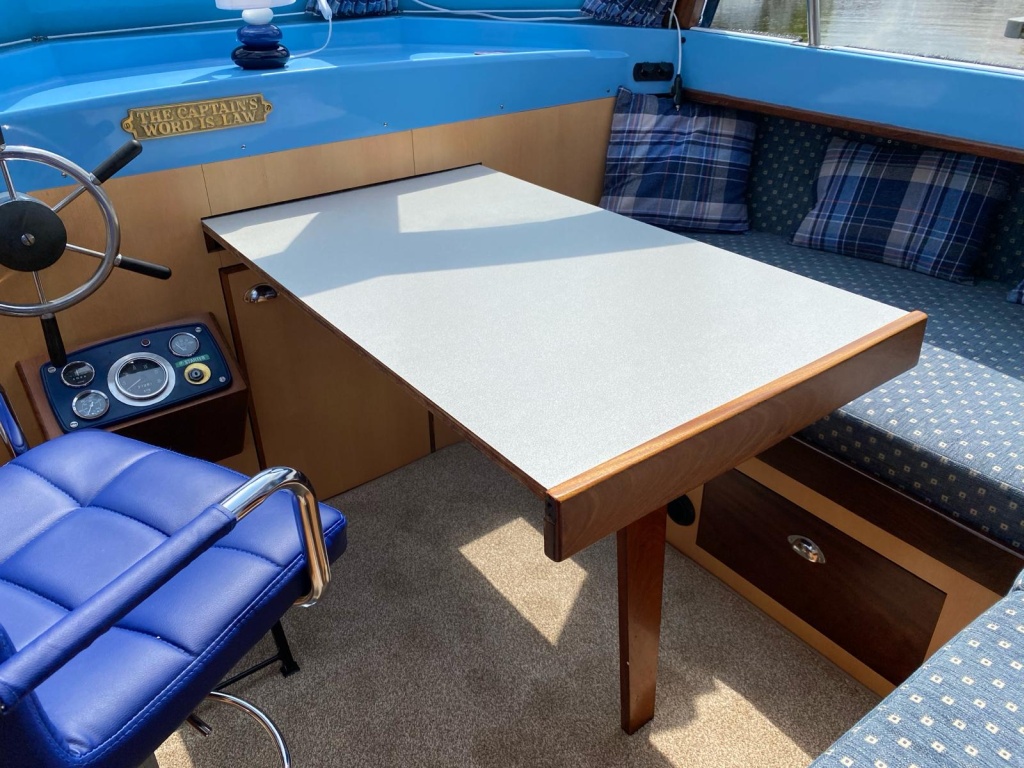 dinette table fully extended