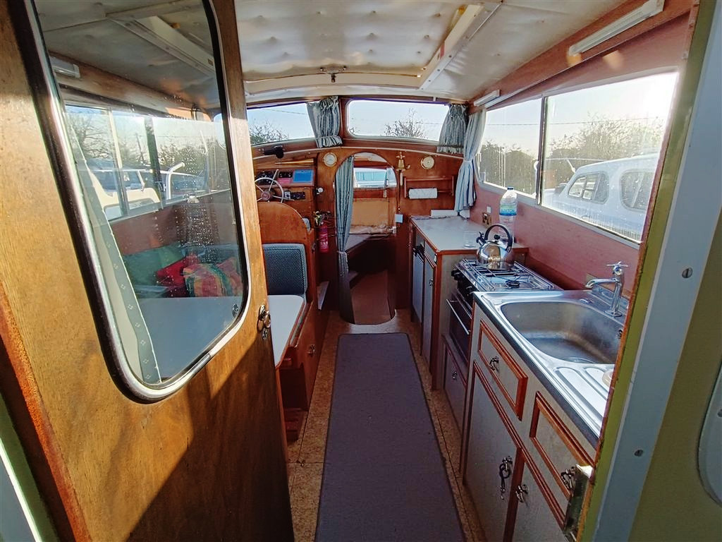 Wild Thyme - Main Cabin